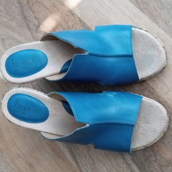 Boc Women's Floral Wedge Sandals - Picture 4 of 11